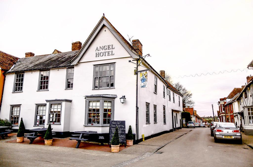 The Angel Hotel ลาเวนแนม ภายนอก รูปภาพ