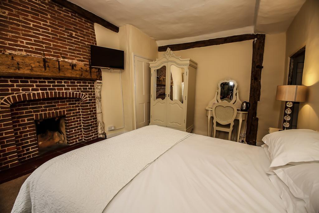 The Angel Hotel ลาเวนแนม ห้อง รูปภาพ